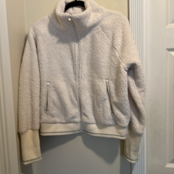 ATHLETA | Tugga Sherpa Cream Jacket Large - Picture 3 of 5